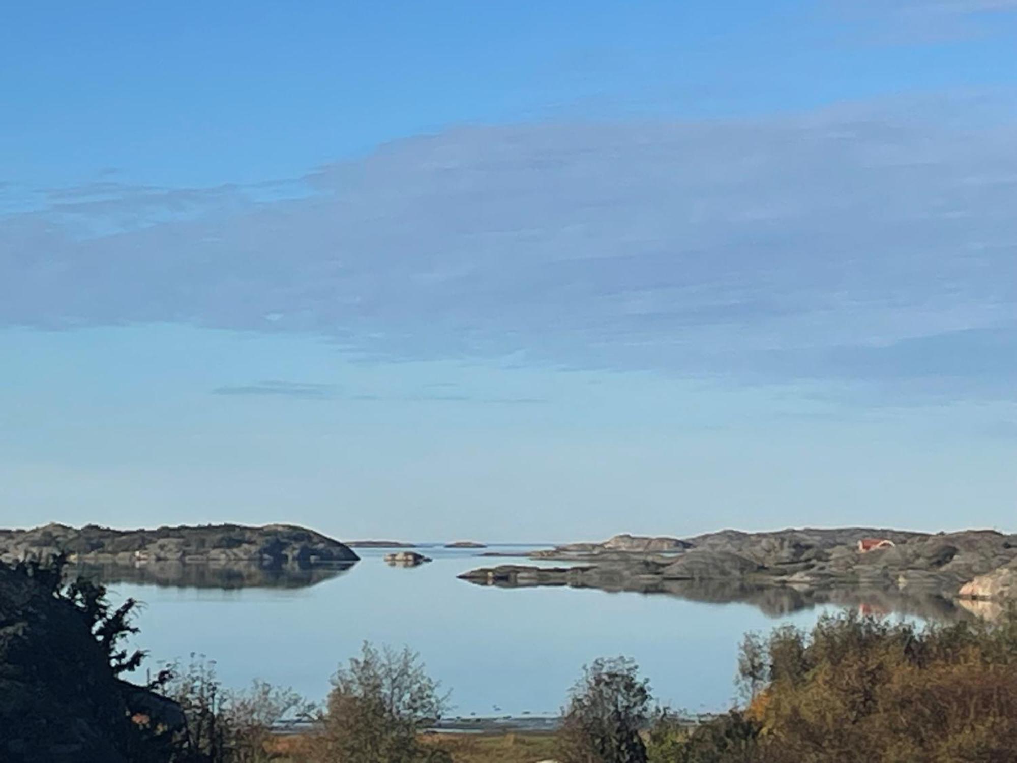 Stuga I Naturskoent Omrade Pa Vaestra Tjoern Saby ภายนอก รูปภาพ